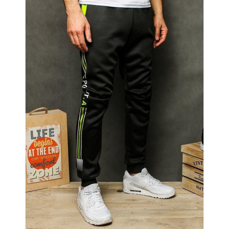 Pánske čierne tepláky UX2459