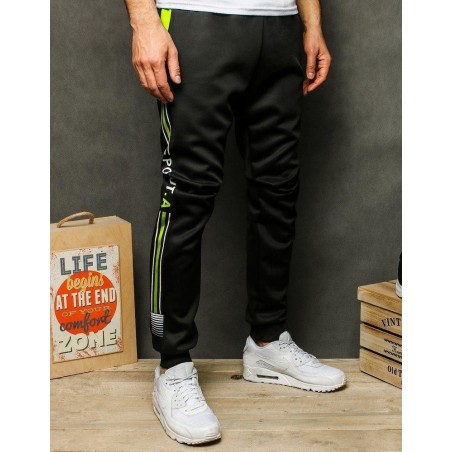 Pánske čierne tepláky UX2459