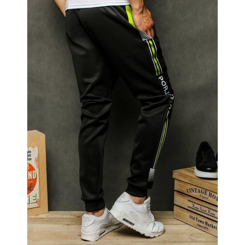 Pánske čierne tepláky UX2459