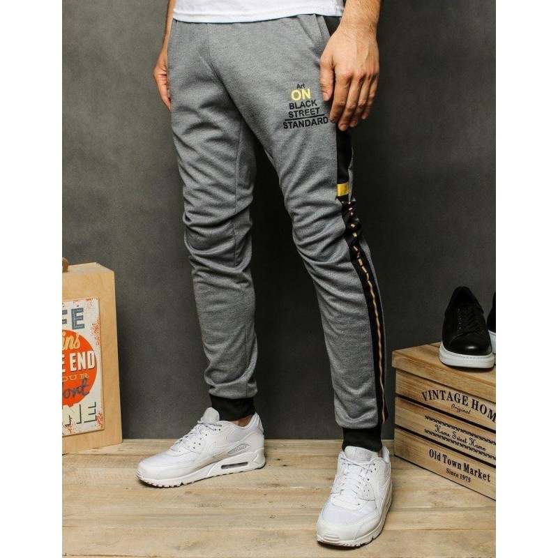 Svetlosivé tepláky pre pánov UX2462