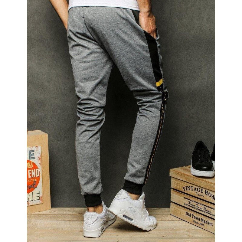 Svetlosivé tepláky pre pánov UX2462