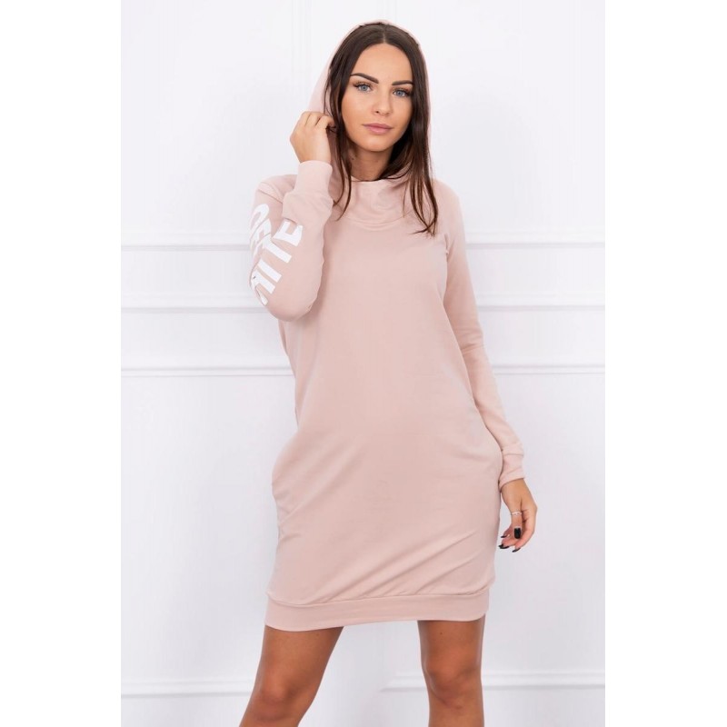 Mikinové dámske šaty 62072 - púdrovo béžové