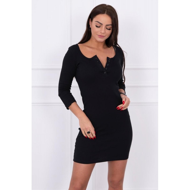 Dámske čierne šaty s výstrihom 8972