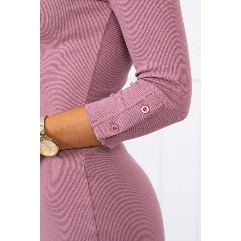 Dámske tmavoružové šaty s výstrihom 8972