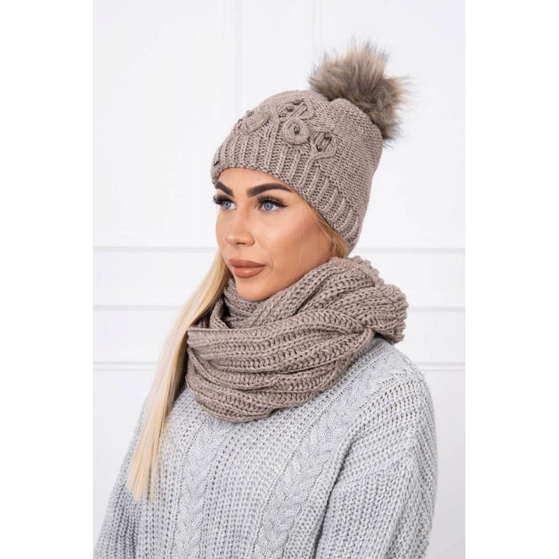 Dámska súprava čiapky a šálu K130 - tmavobéžová