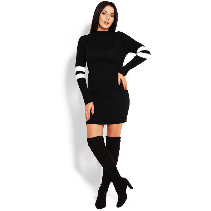 Čierny dlhý dámsky sveter 70011