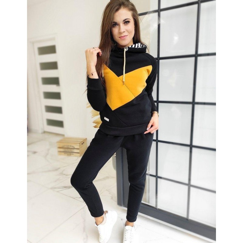 Dámska tepláková súprava MEGUSTA AY0371 - čierna