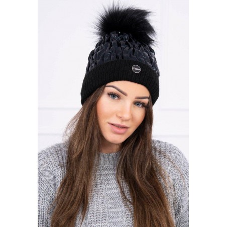 Lesklá čierna dámska čiapka K160