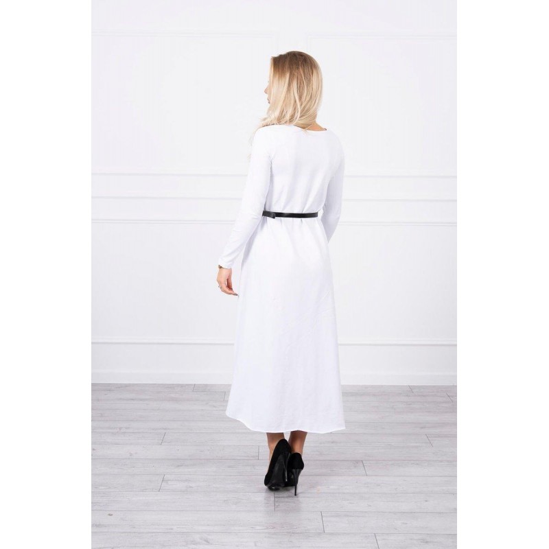 Dámske šaty s opaskom 9160 - biele