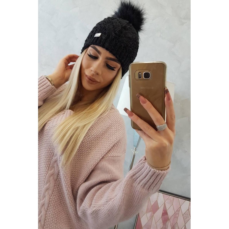 Dámska pletená čiapka s brmolcom K166 - čierna