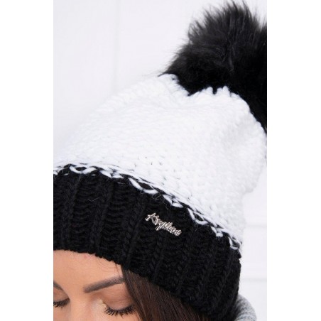 Dámska čiapka K114 - bielo-čierna