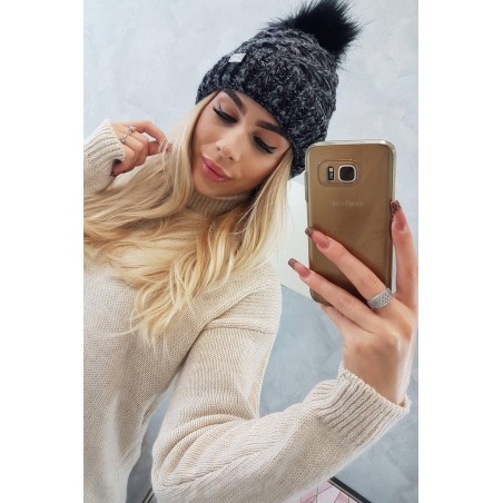 Dámska čiapka K169 - čierna