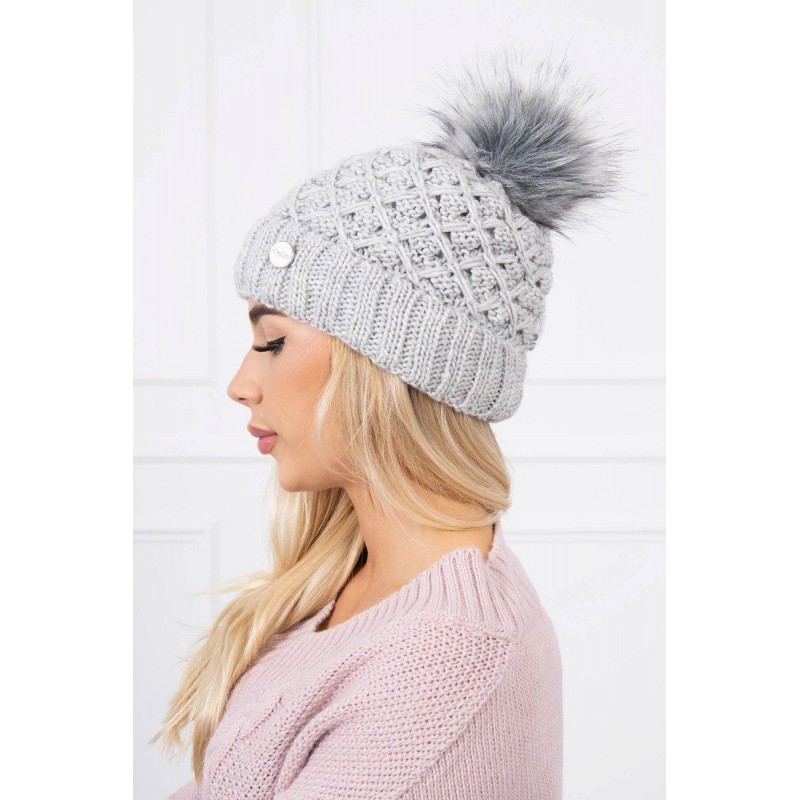 Dámska pletená čiapka s brmbolcom K176 - svetlosivá