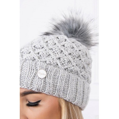 Dámska pletená čiapka s brmbolcom K176 - svetlosivá