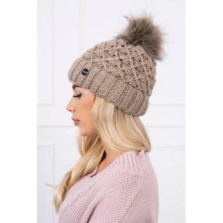 Dámska pletená čiapka s brmbolcom K176 - tmavobéžová