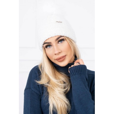 Teplá dámska čiapka K182 - biela