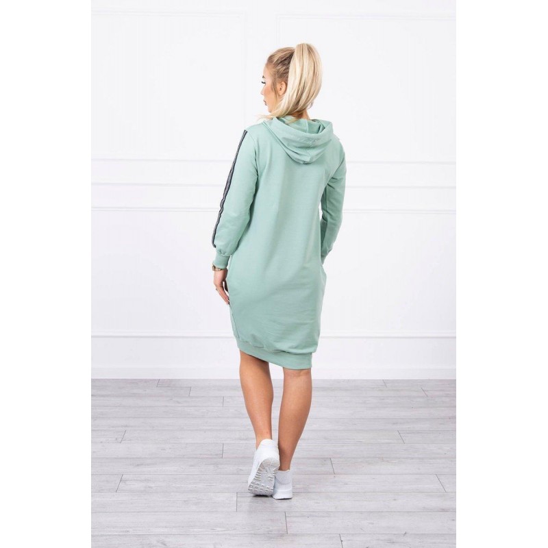 Dámske šaty s reflexnou potlačou 67394 - tmavomätové