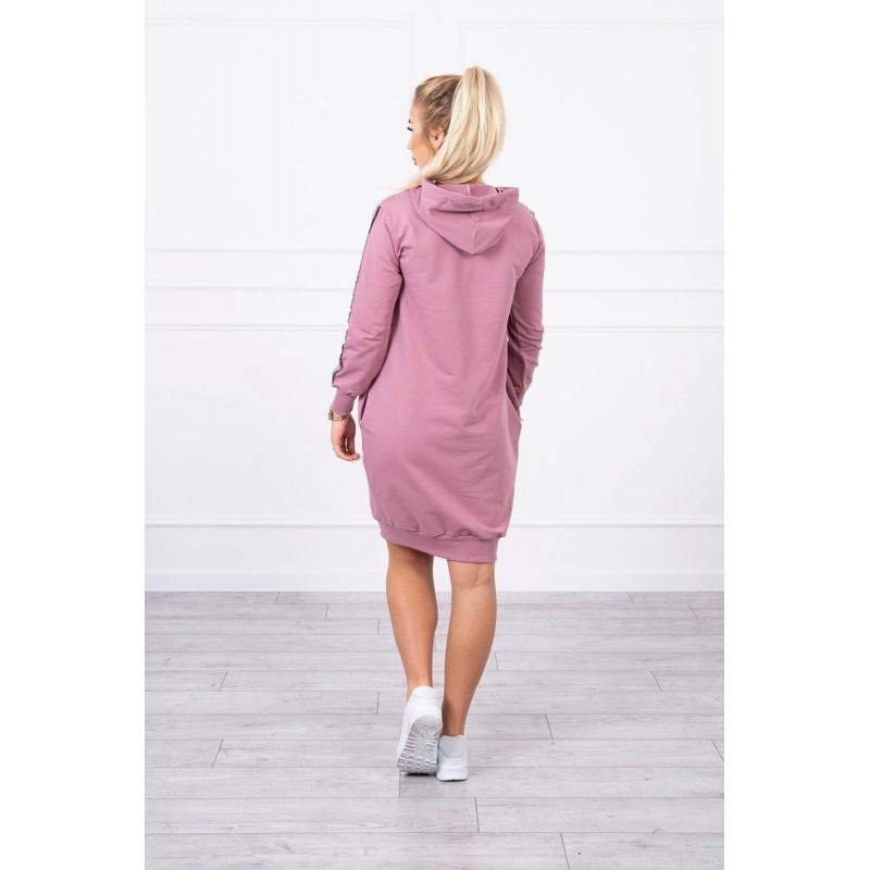 Dámske šaty s reflexnou potlačou 67394 - tmavoružové