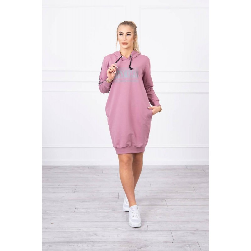 Dámske šaty s reflexnou potlačou 67394 - tmavoružové